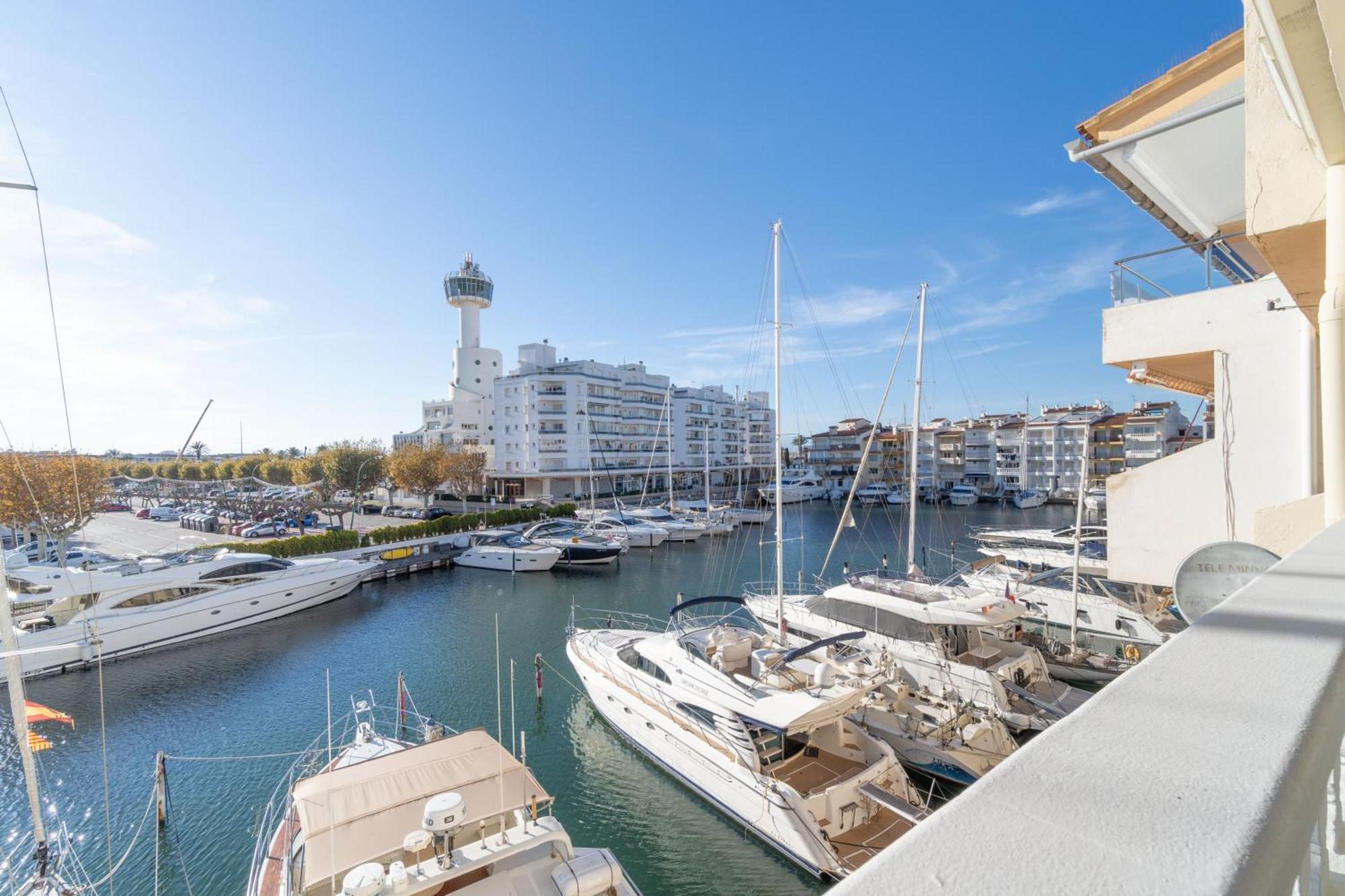 Апартаменты Moderno Apartamento Frente Al Canal Con Terrazas Эмпуриабрава Экстерьер фото
